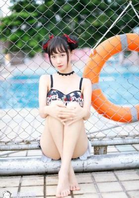 情女性花开