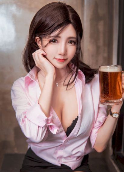 娇小亚洲人被黑人
