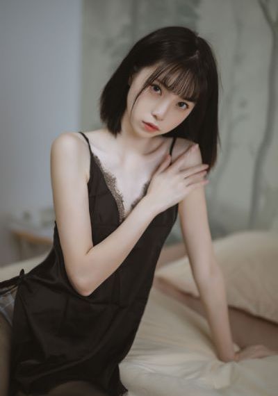 娇妻被领导玩得呻吟在线电影
