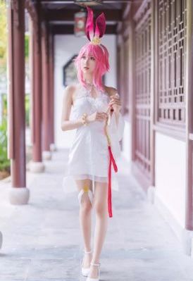 官能小说家之妻